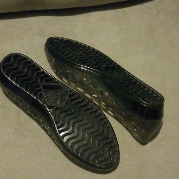 Shoes - Picture 5 of 5